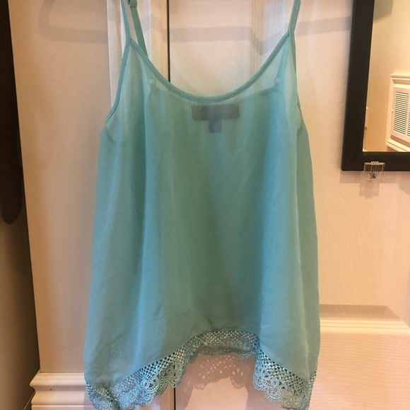 Sheer Tanktop - Picture 1 of 3
